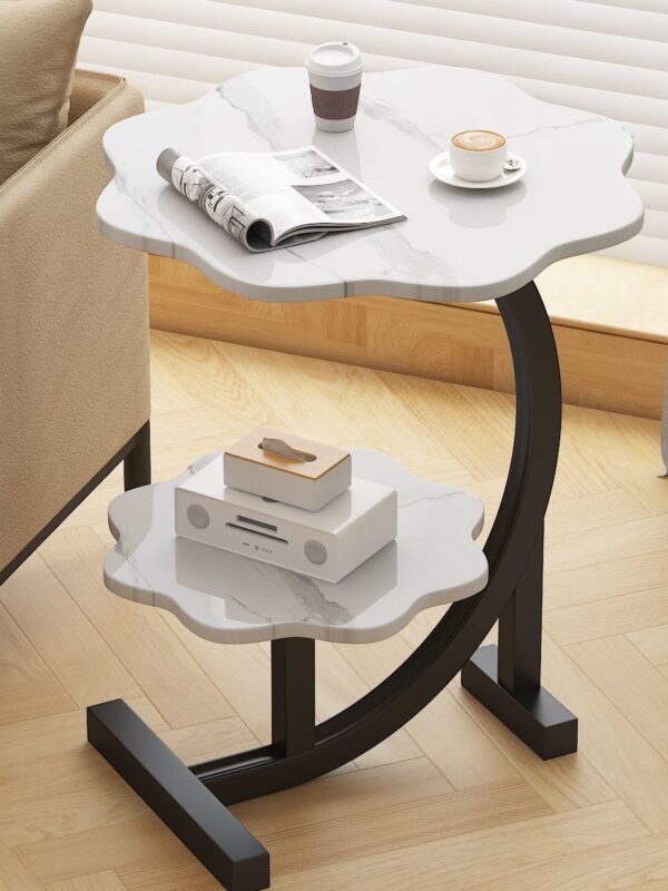 Petal shape side table - White Color