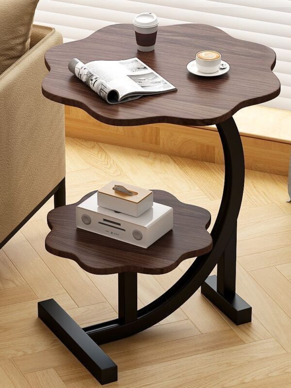 Petal shape side table - Brown Color